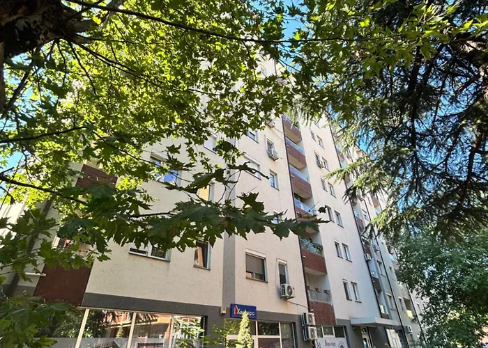 Feels Like 2 Apartment *