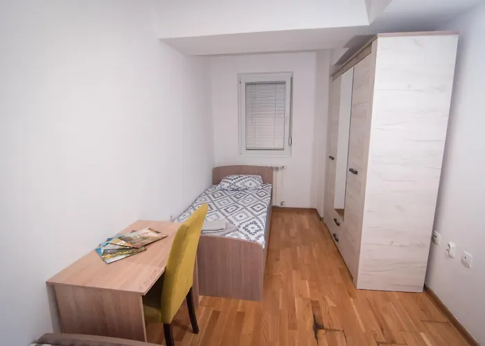 Apartment Feels Like 2