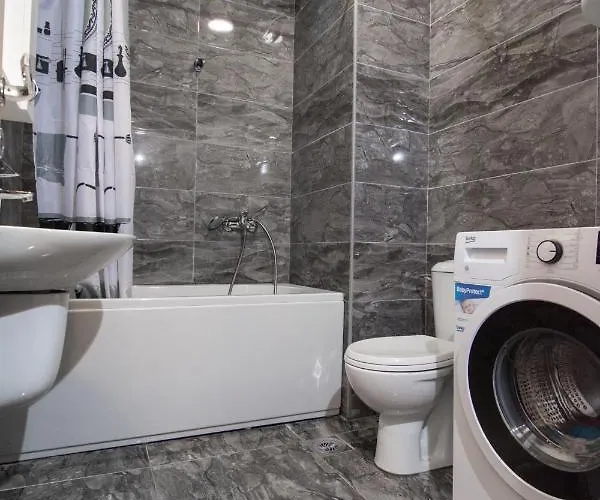 Apartment Feels Like 2 *